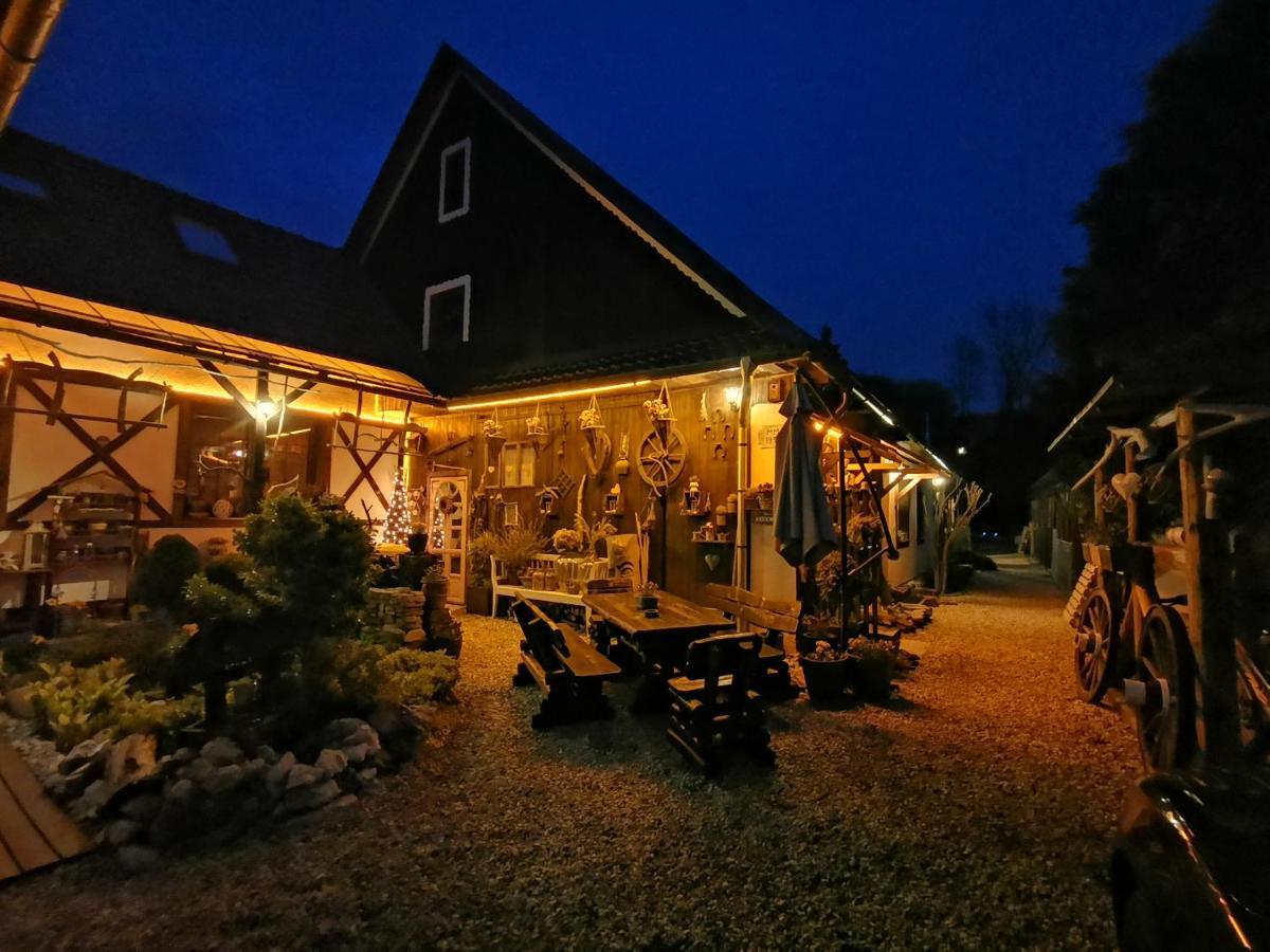 Guesthouse Eden Liptovsky Mikulas Ngoại thất bức ảnh